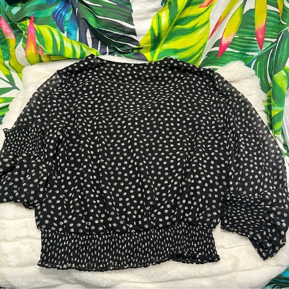 EUC $62 Sanctuary Large Surplice Daisy Print Sheer Sleeve Spring Lightweight Top - Picture 3 of 13